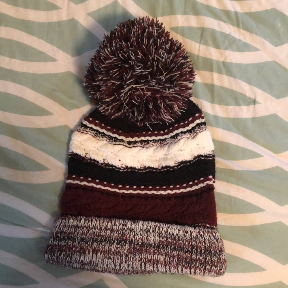 Ivory Ella beanie - Picture 2 of 2
